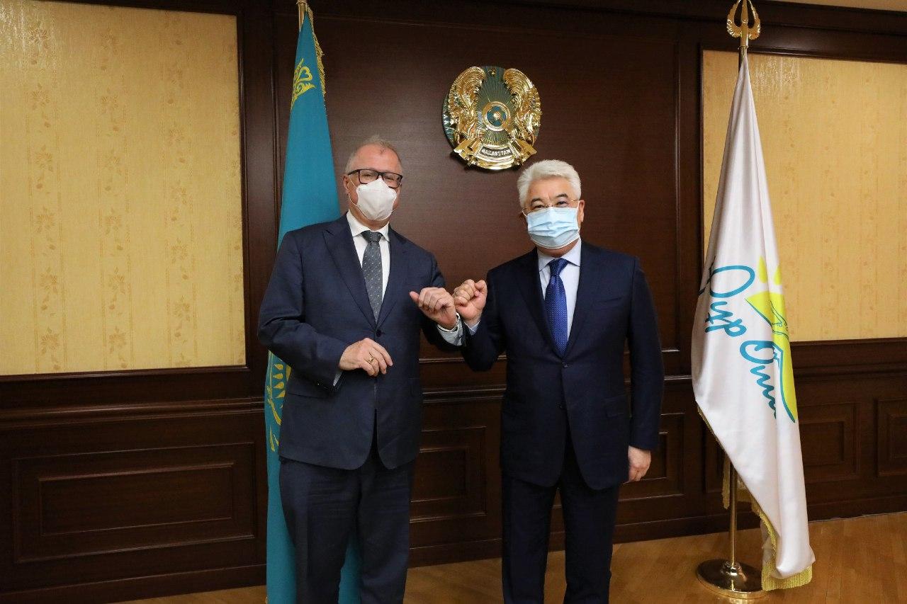 Beıbit Atamqulov Germanııanyń Qazaqstandaǵy elshisimen kezdesti