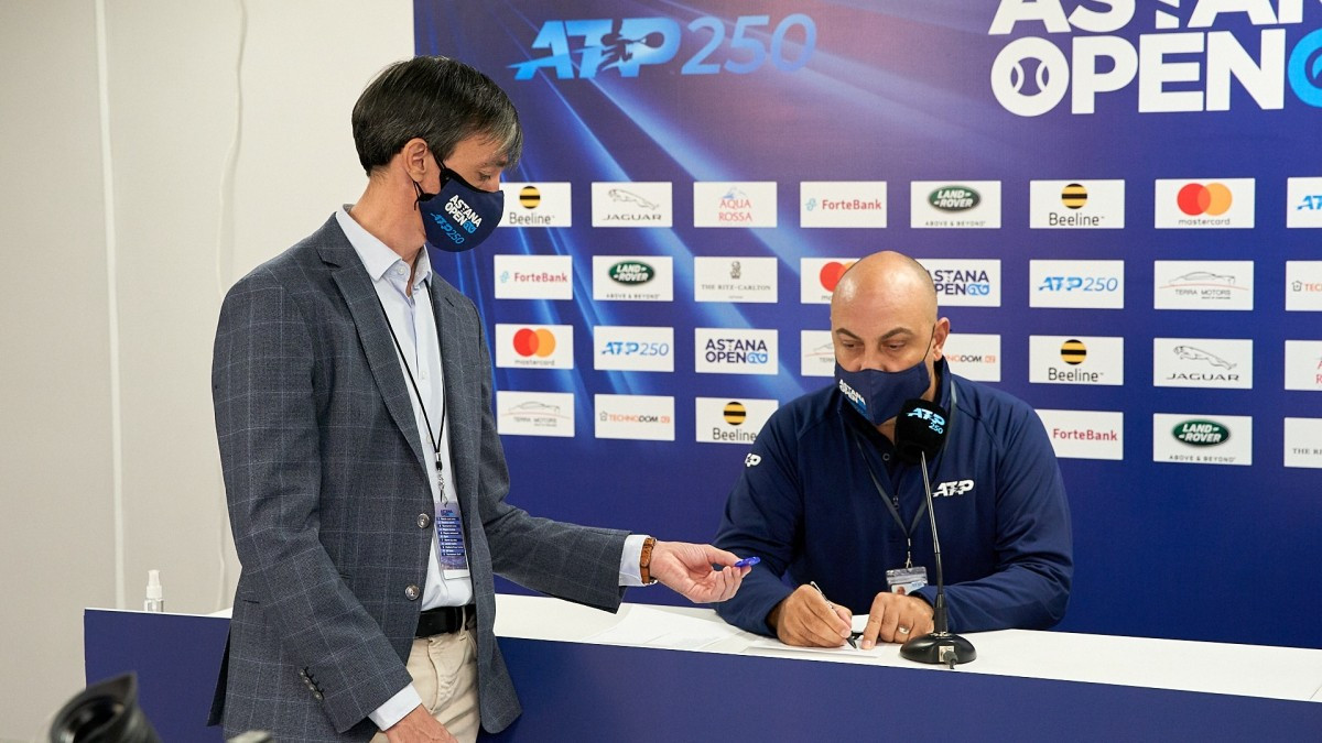 Tennısten Astana Open týrnıriniń jerebe tartý rásimi ótti