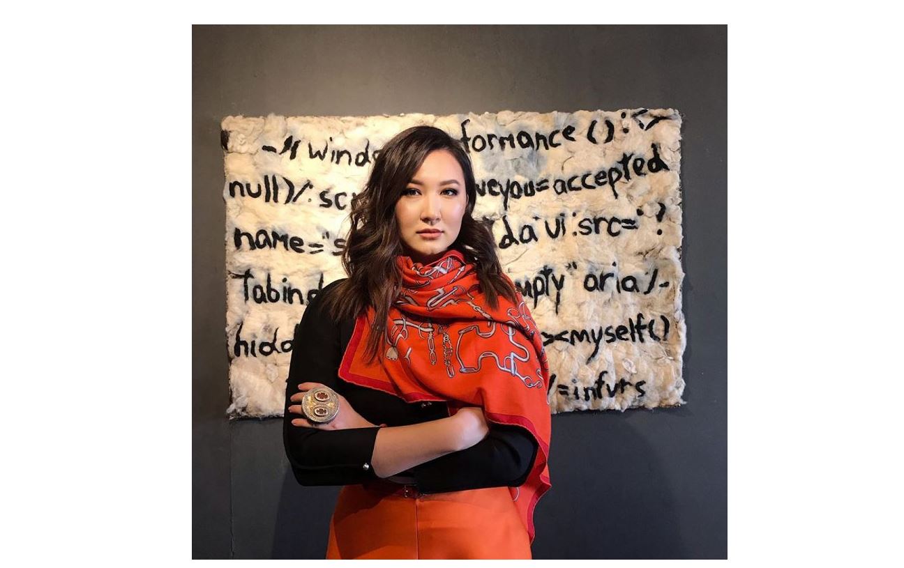 Dına Baıtasova: Zamanaýı óner – ómirimizdiń beıneli kórinisi