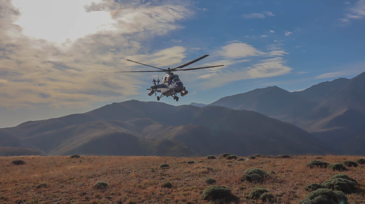 Armııa avıasııasynyń ushqyshtary oqý-jattyqtyrý ushýlaryn oryndady
