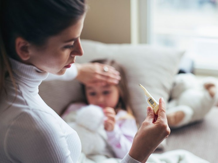 Koronavırýs juqtyrǵan 330 bala emdelip jatyr