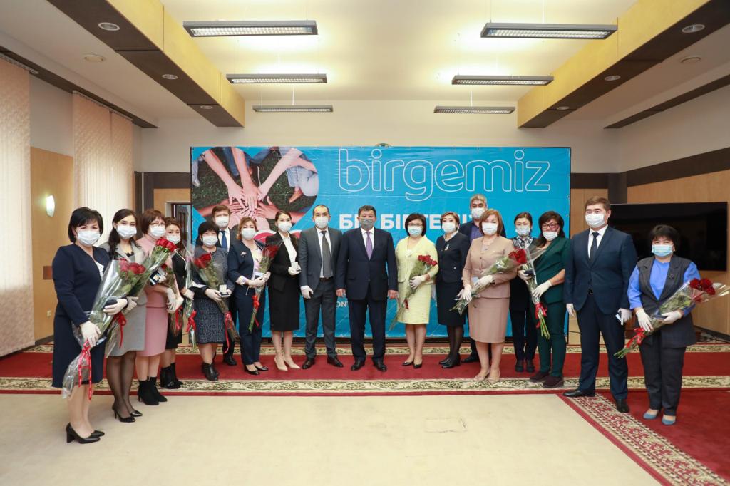 Atyraýda "Halyq alǵysy" medali tapsyryldy