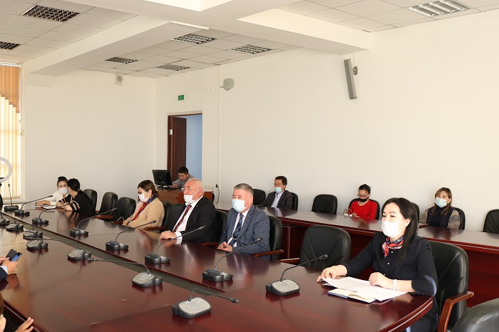 О́ńirdegi ustazdarmen kezdesý ótkizdi