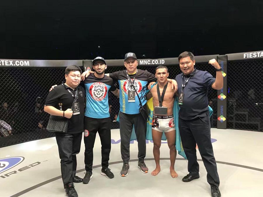 Alǵa, Alashtyń jigitteri!