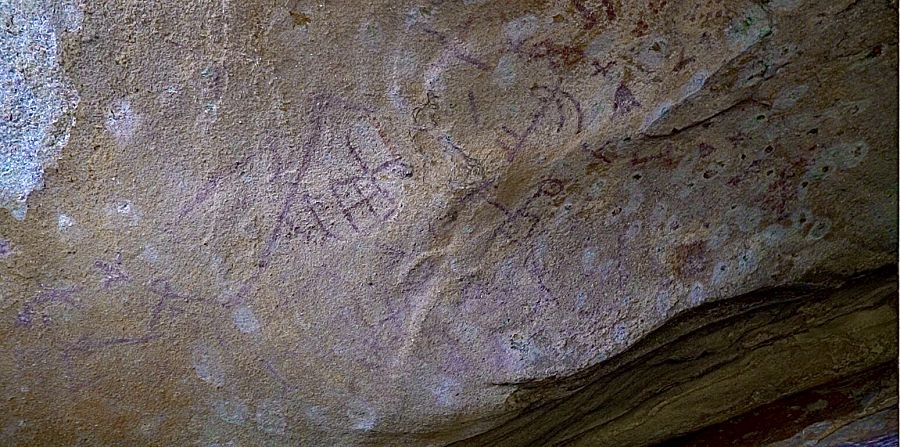 Aqbaýyrdaǵy kóne sýretter ne deıdi?