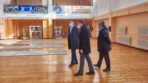 UOK Basshysy elimizdegi olımpıada rezervin daıarlaý jaǵdaıymen tanysty