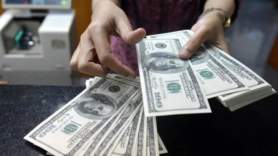 Qazaqstanda dollar arzandady