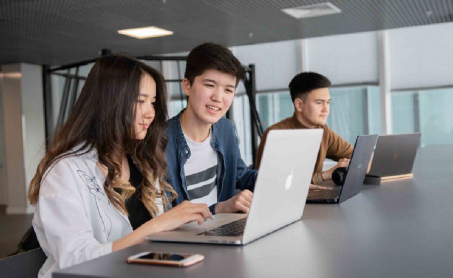 Kompanııalar men stýdentter arasyndaǵy áriptestik