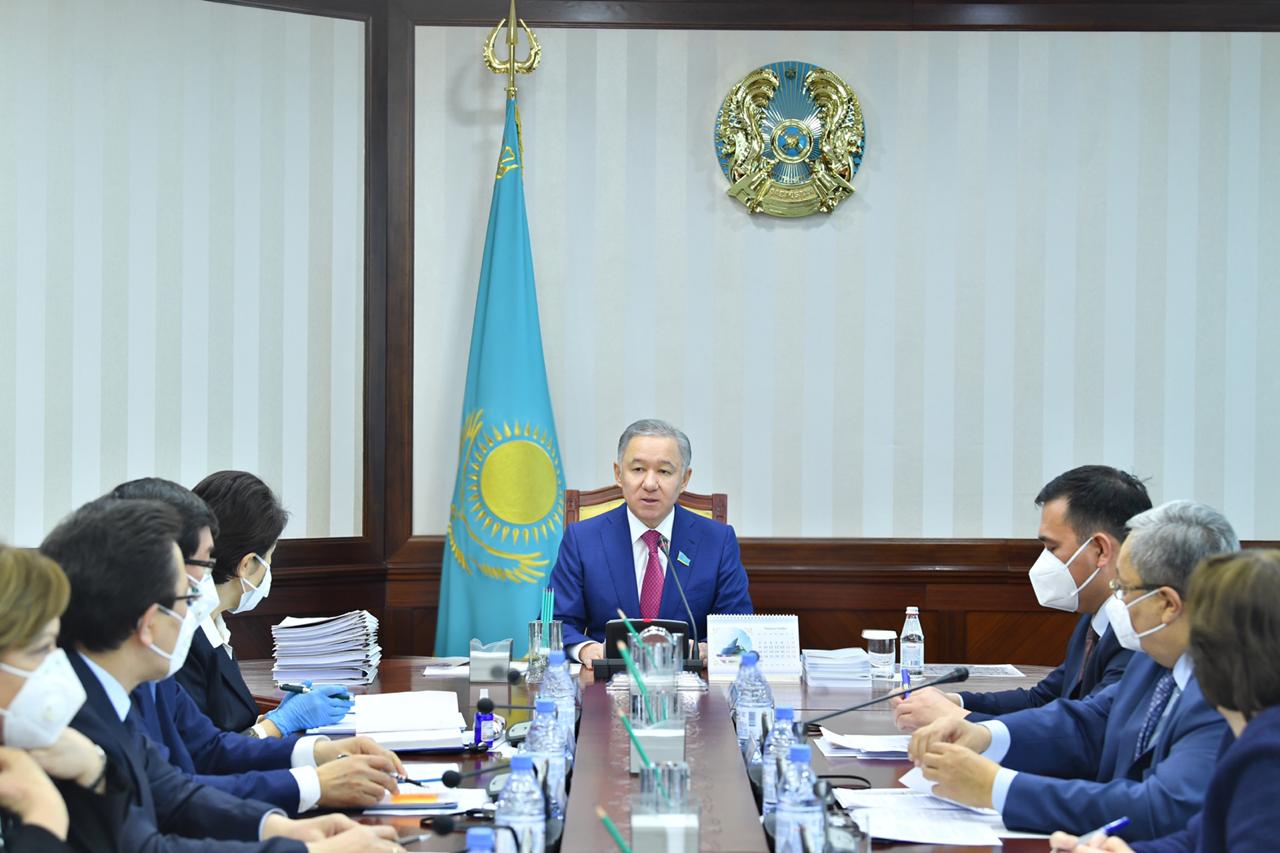 Nyǵmatýlınniń tóraǵalyǵymen Bıýro otyrysy ótip, jalpy otyrystyń kún tártibi naqtylandy