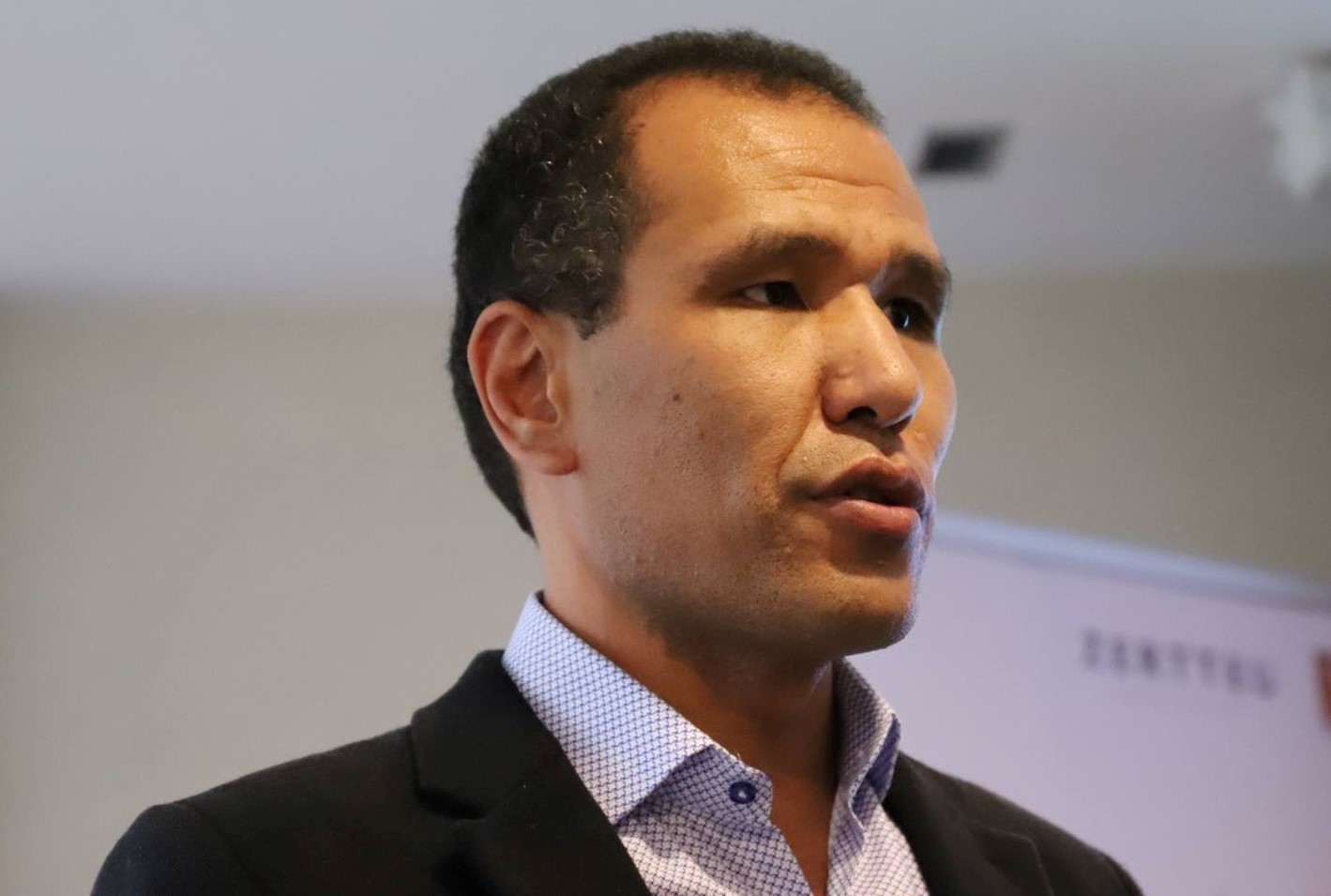 Ashyq ári ádil saılaýdy qoldaımyz