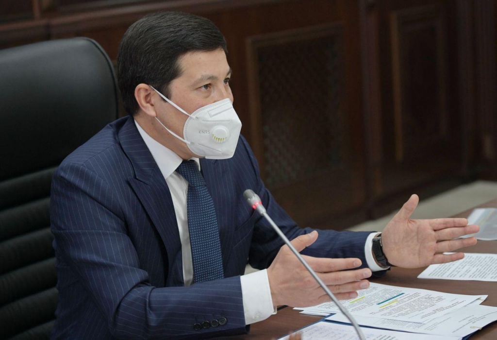 Pavlodarda COVID-19-ǵa qarsy is-qımyl jónindegi oblystyq jedel shtabtyń otyrysy ótti