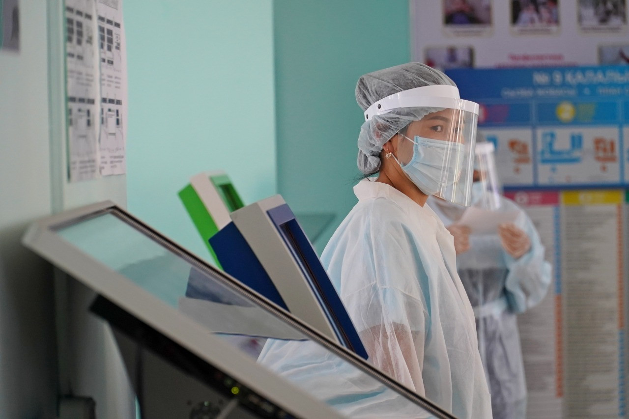 О́tken táýlikte 412 adam koronavırýstan aıyqty