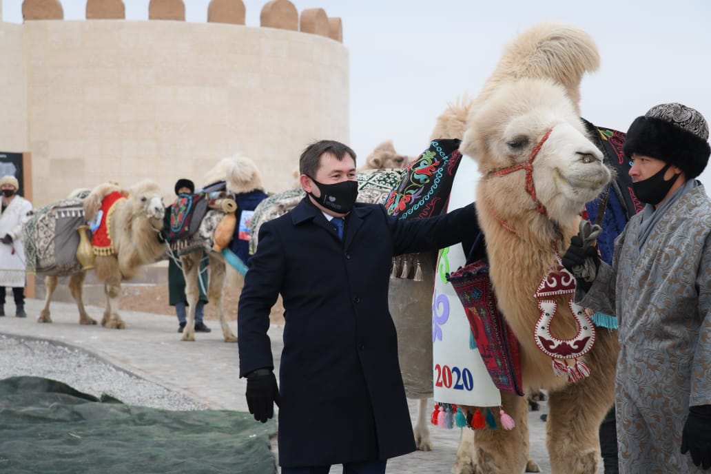 "Shymkent - TMD elderiniń mádenı astanasy 2020" jylynyń saltanatty jabylý rásimi ótti