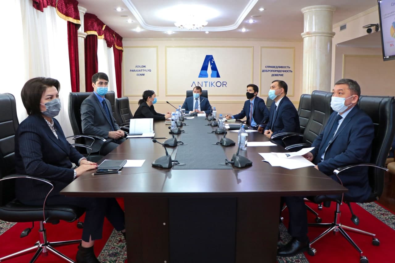 Qazaqstan men Gonkongtyń sybaılas jemqorlyqqa qarsy vedomstvolary yntymaqtastyqty nyǵaıtýda