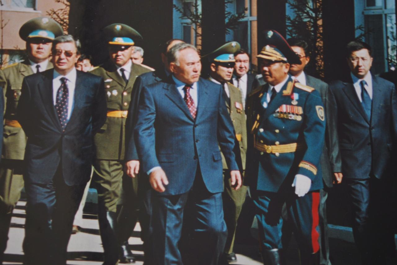 General B.Janasaev: Elbasynyń seniminen asqan jaýapkershilik joq