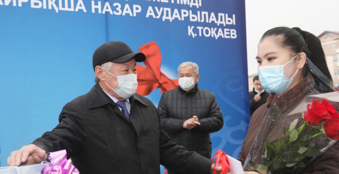 Tuńǵysh Prezıdent kúnine oraı Tarazda turǵyndar baspanaly boldy