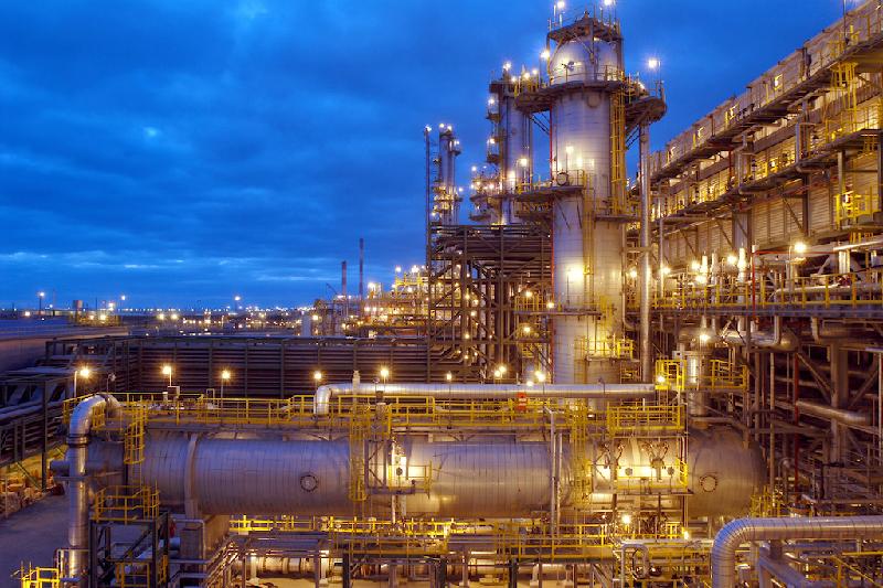 Atyraýdaǵy Teńiz kenishinde 2 kompanııa karantınge jabyldy