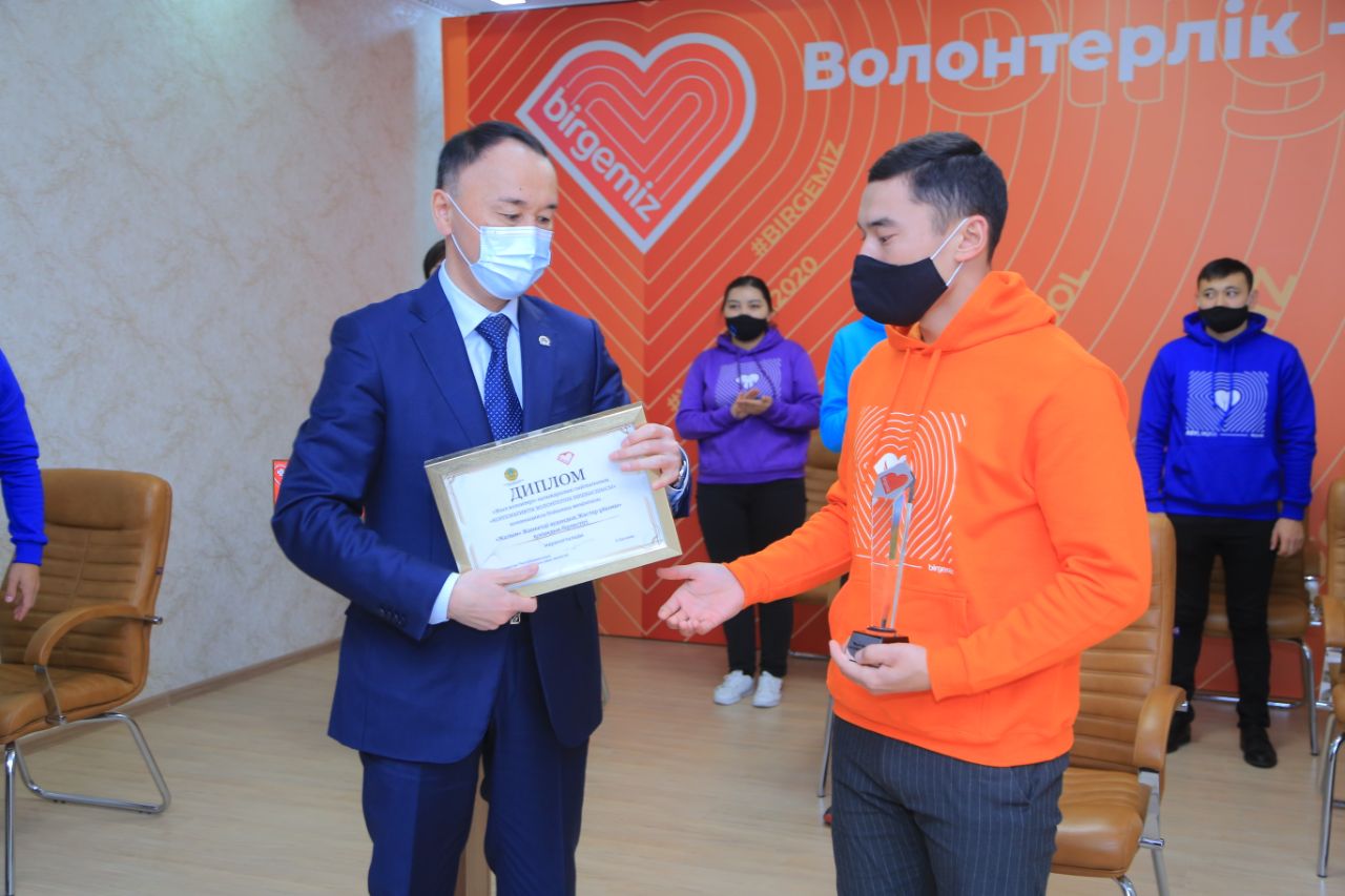 Qostanaı oblysynda volonterler marapattaldy