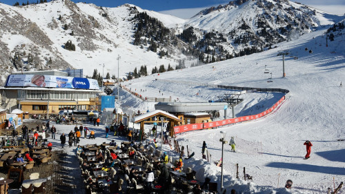 Eraly Toǵjanov Almatydaǵy týrıstik nysandardy aralady