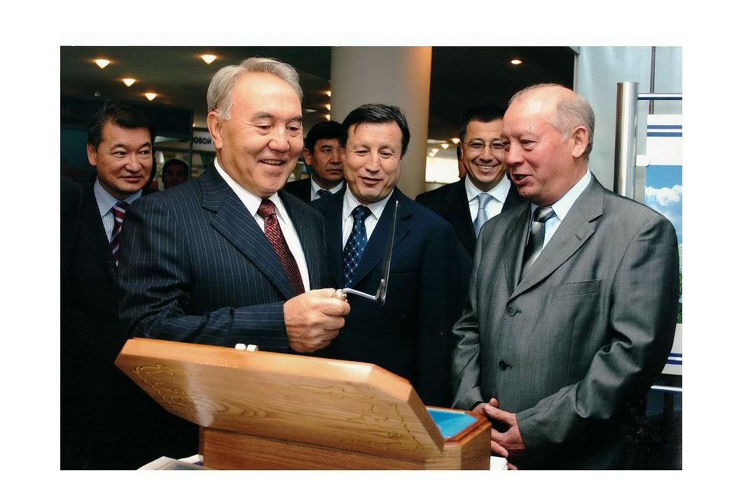 О́zin ózi jasaǵan adam