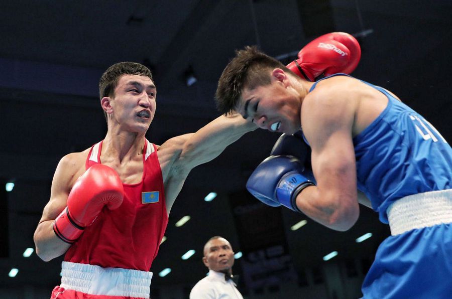 Boksqa qurmet nege báseńdedi?