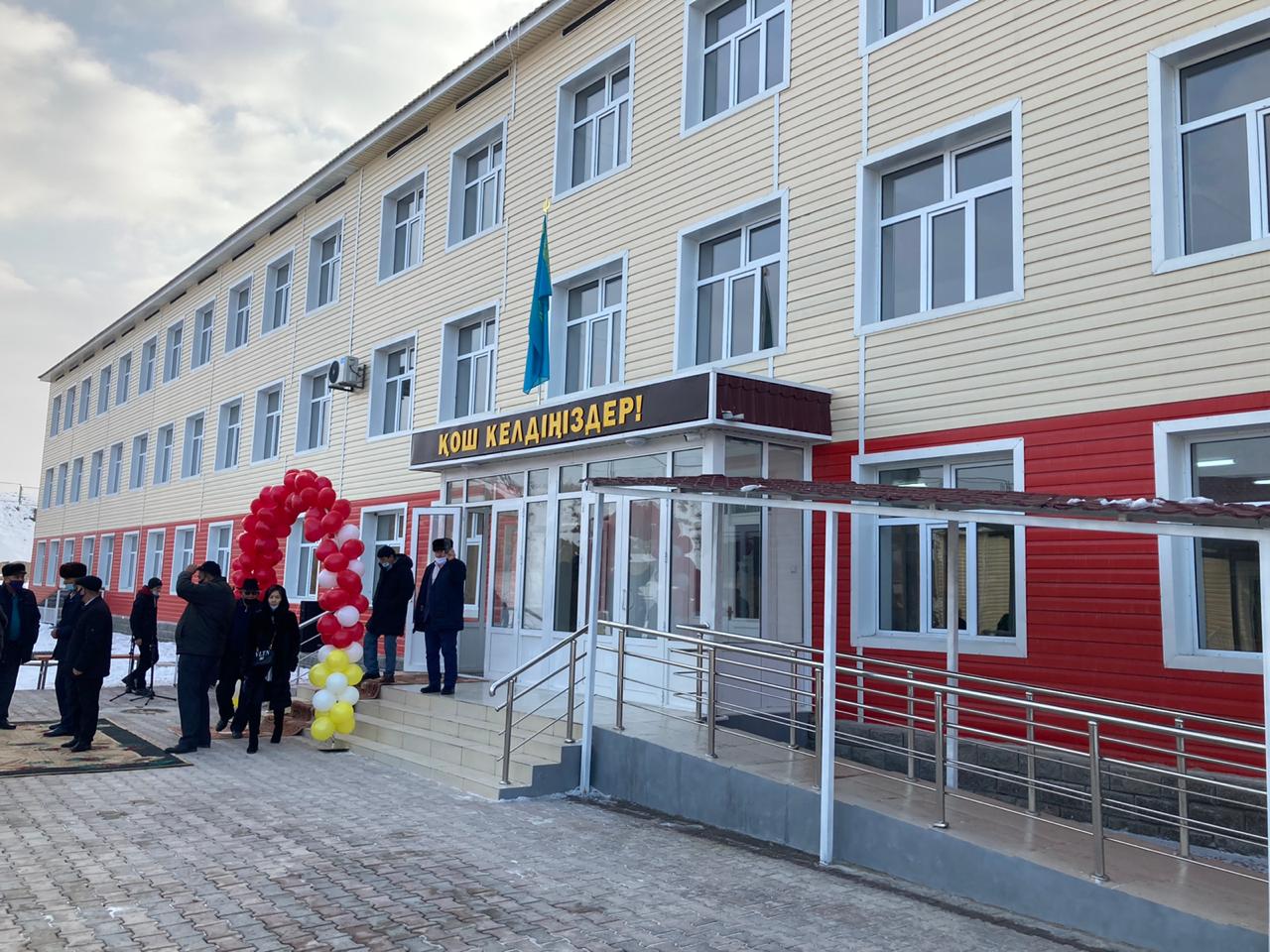 Túrkistan oblysynda mereke qarsańynda jańa mektepter paıdalanýǵa berildi