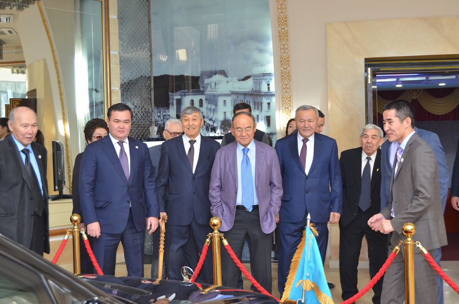 Qabyrǵaly ortalyqtyń qýanyshy