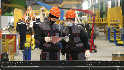 Mamın Saran qalasynda «Yutong» avtobýstaryn shyǵarýdy bastap berdi