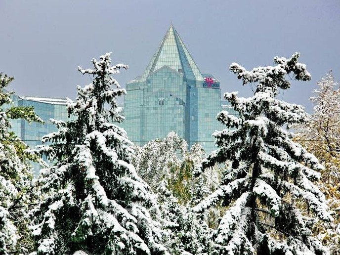 Almatyda «Ádemi bıznec. Azııa» festıvali ótip jatyr