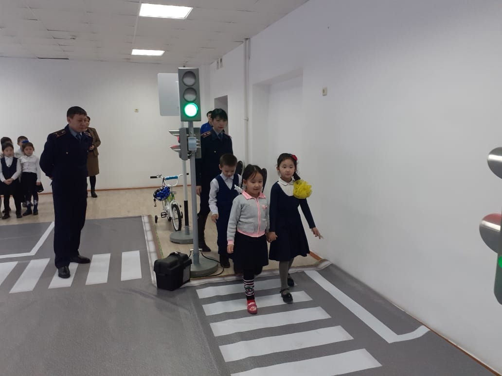 Bala zardap shekpesin jol boıynda