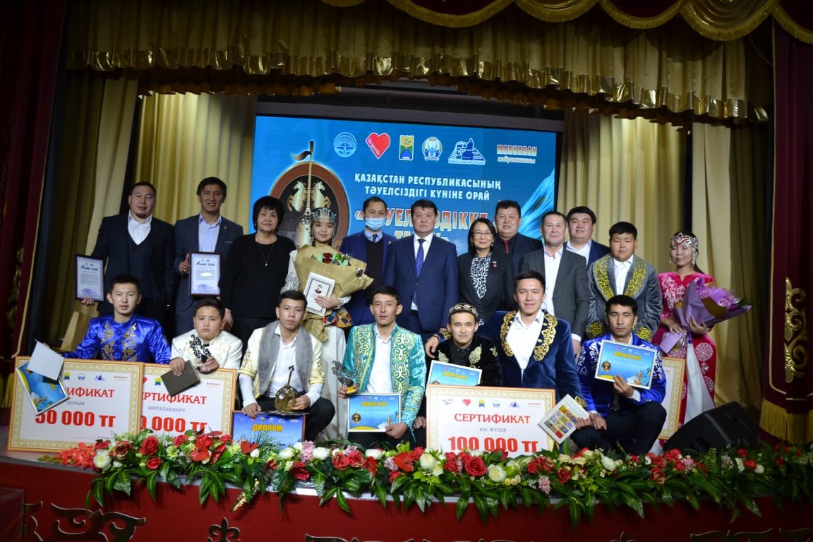 Oralda oqýshylar aıtysy ótti