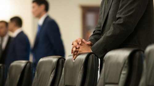 Qyzylordada otyzdan astam memlekettik qyzmetshi tártiptik jazaǵa tartyldy