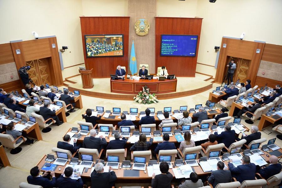 Jemisti jyldar, jeńisti joldar nemese sıfrlar sóılese...