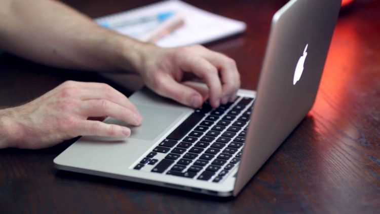 Jeke kásipkerlikti úıden shyqpaı tirkeýge bolady