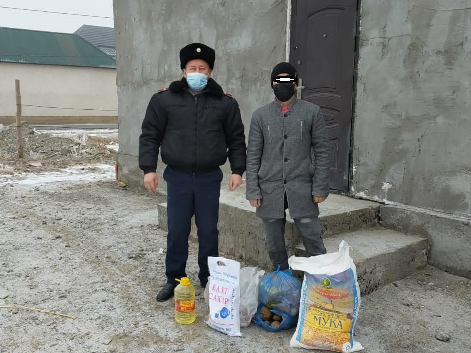 Eseptegi azamattarǵa azyq-túlik taratty