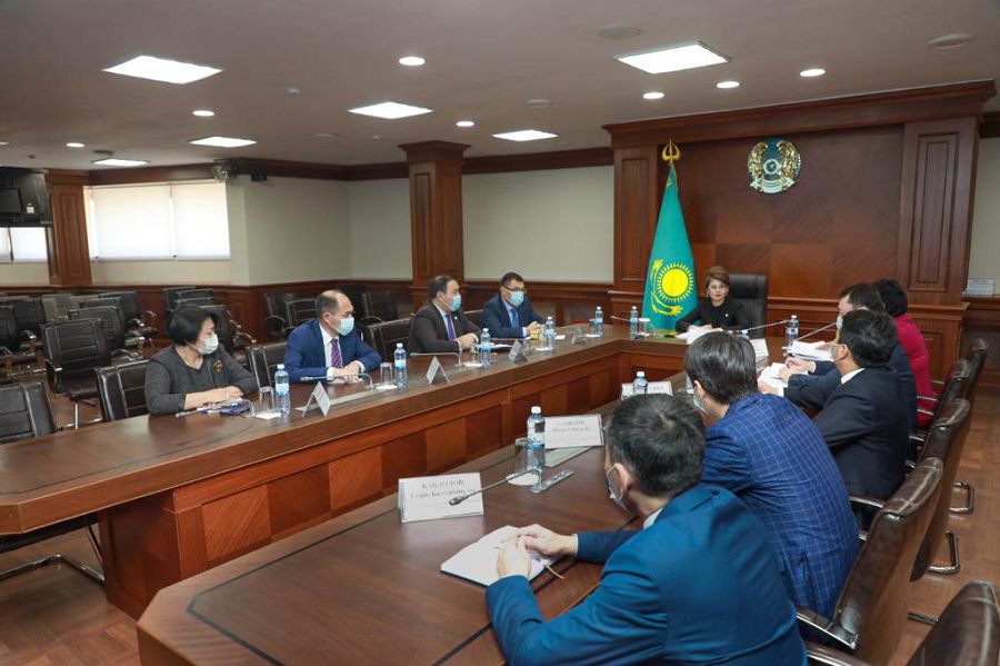 Qoǵamdyq keńester jumysyn jetildirý múmkindikteri