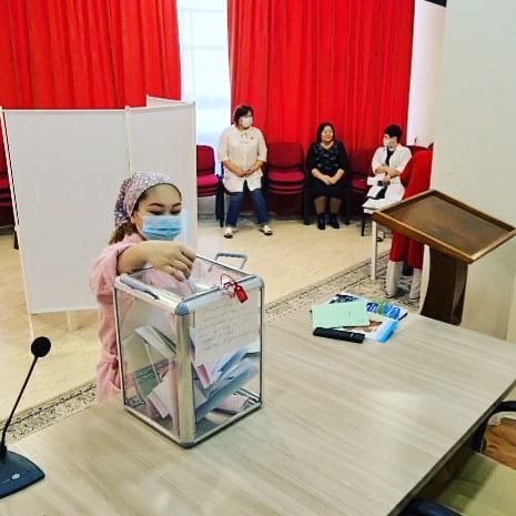 Mańǵystaý oblysynda saılaý kúni 49 sábı ómirge keldi