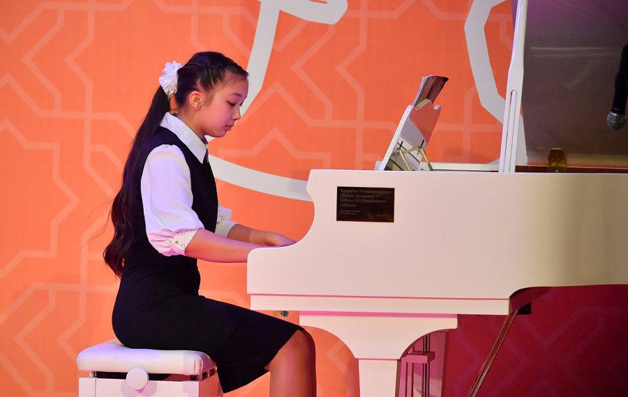 Jas daryndar festıvali