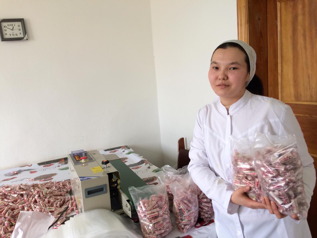 Qarjylaı qoldaýǵa qural-jabdyq aldy