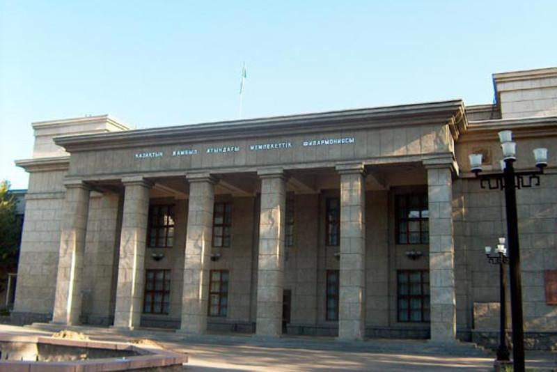 Sahna sańlaqtarynan sabaq alady