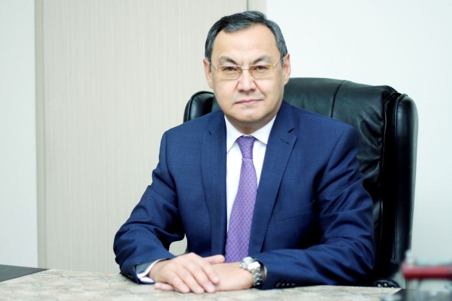 Kókeıdegini dóp basqan