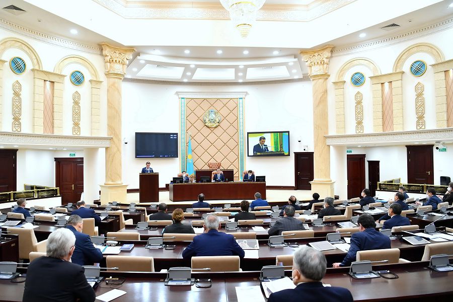 Júrgizýshiler qýanatyn kún jaqyn (Senat mańyzdy zań jobalaryn qabyldady)