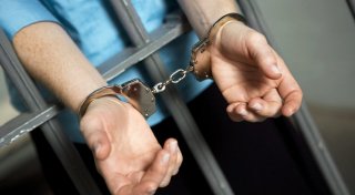 Atyraýda 35 jastaǵy azamatshany tonap ketti