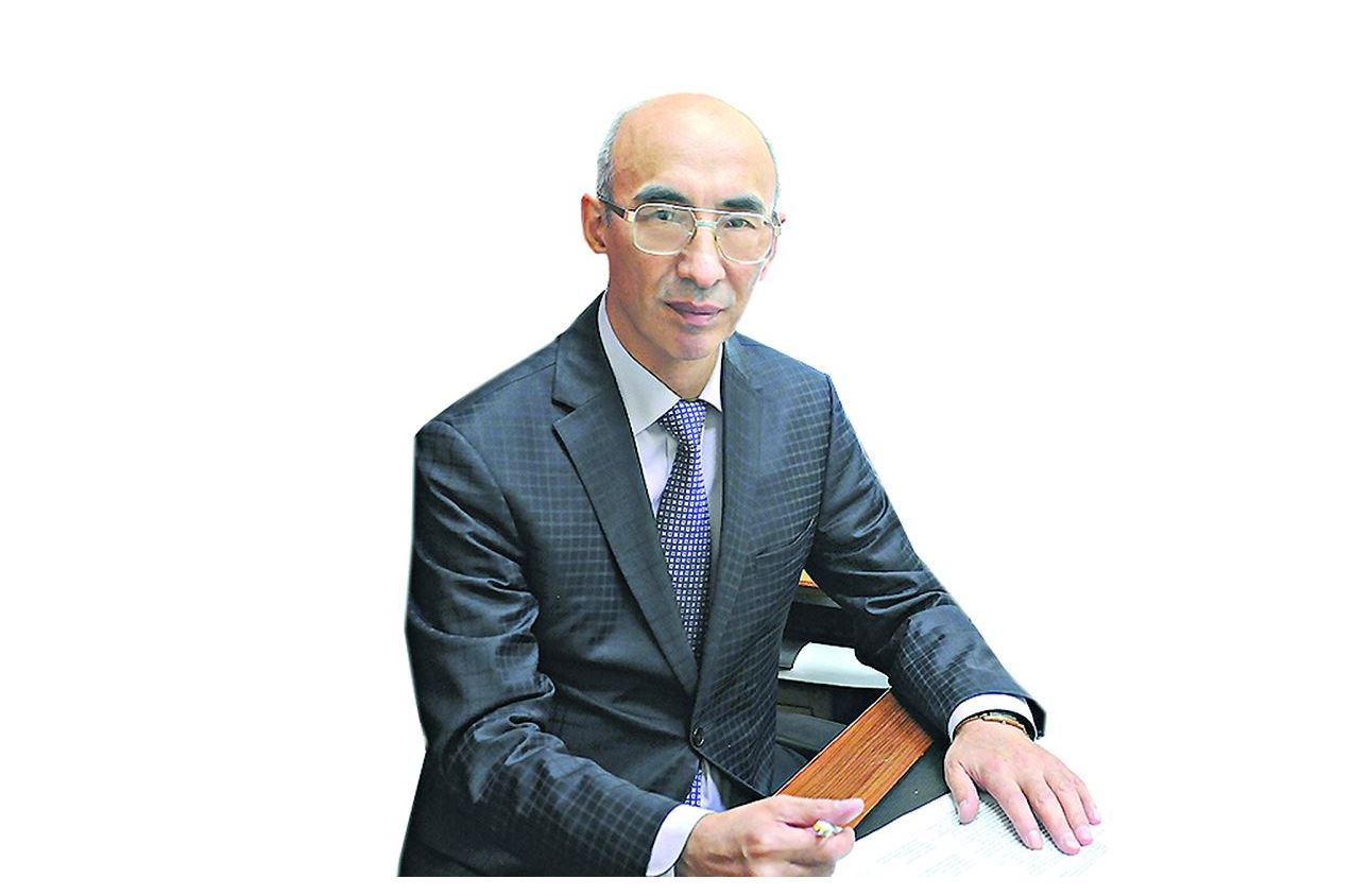 О́ńirdi kórmegen –  ómirdi kórmegen