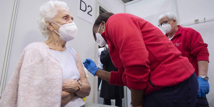 Vaksınany bólý máselesi «bas qatyryp» tur