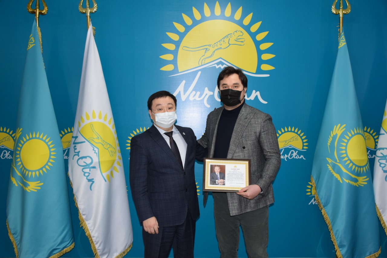 Qostanaılyq úzdikter Elbasy marapatyna ıe boldy