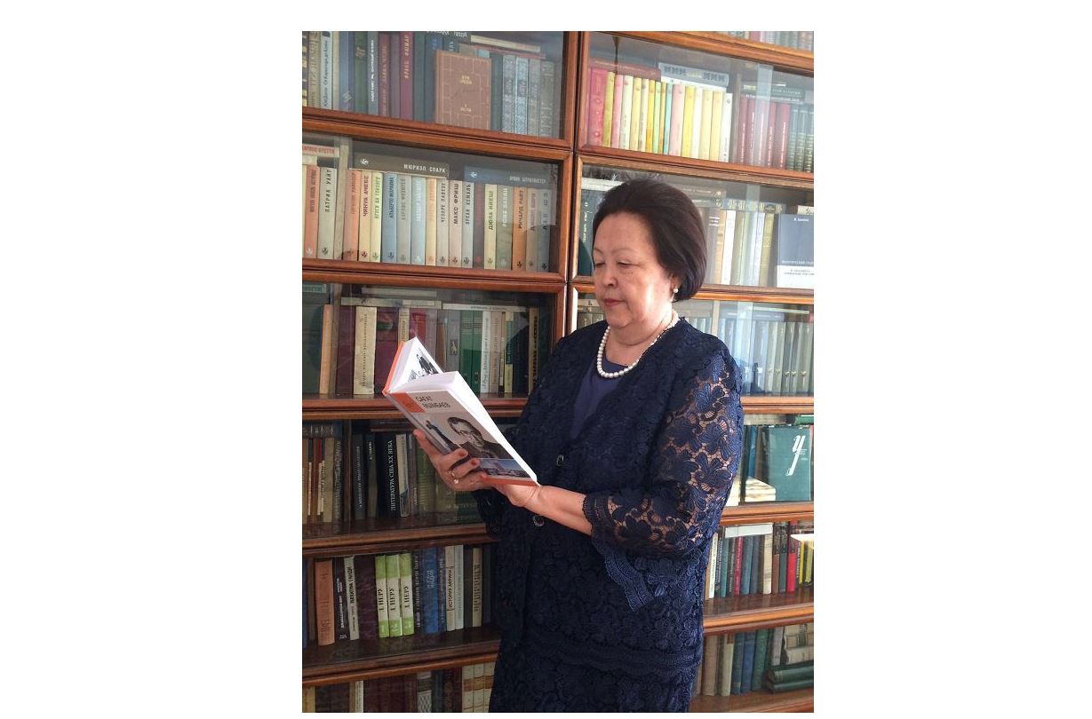 Shárbaný shyǵarmalaryndaǵy narratologııa máseleleri