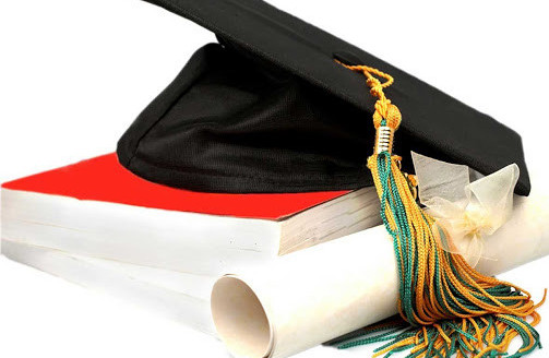 Atyraýdaǵy I kýrs stýdentteri dástúrli formatta oqıdy