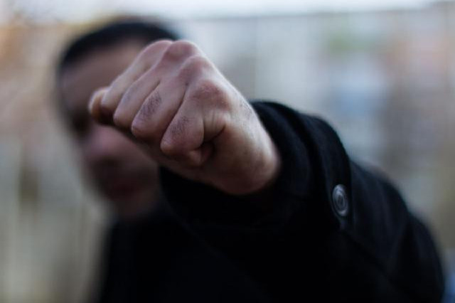 ShQO -da 7 myń teńge úshin zeınetkerdi soqqyǵa jyqqan