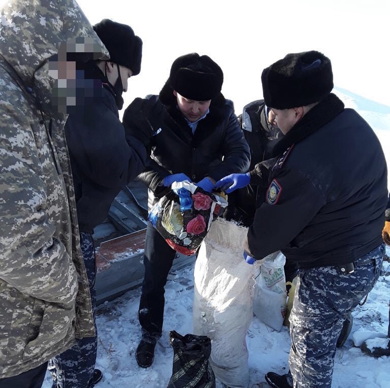 Kúrshim aýdanynyń turǵynynan 25 keli marıhýana tárkilendi